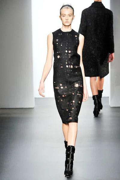 Look 17